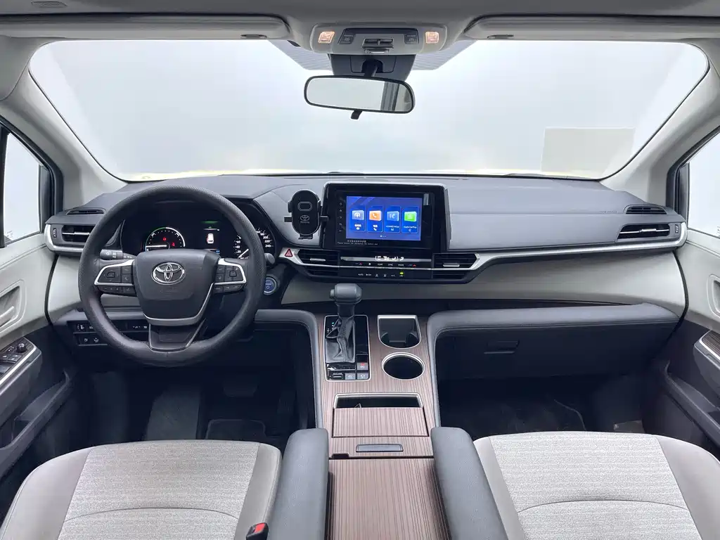 Toyota Toyota Sienna 2023 2.5L Hybrid LE 2023 - thumbnail 8