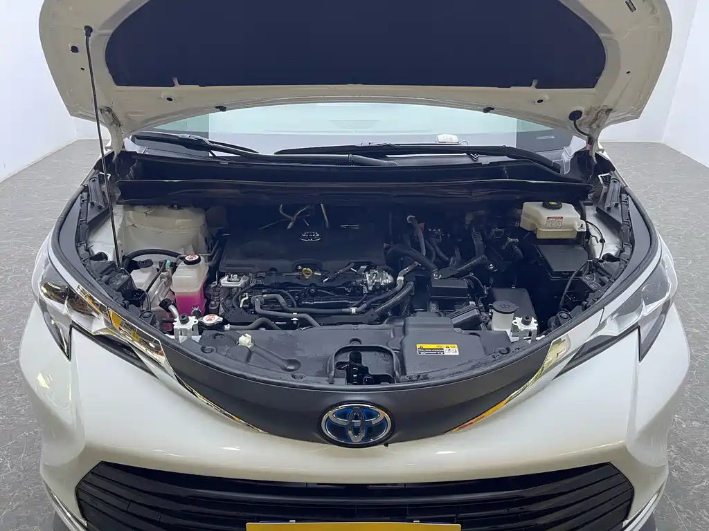 Toyota Toyota Sienna 2023 2.5L Hybrid LE 2023 - thumbnail 10