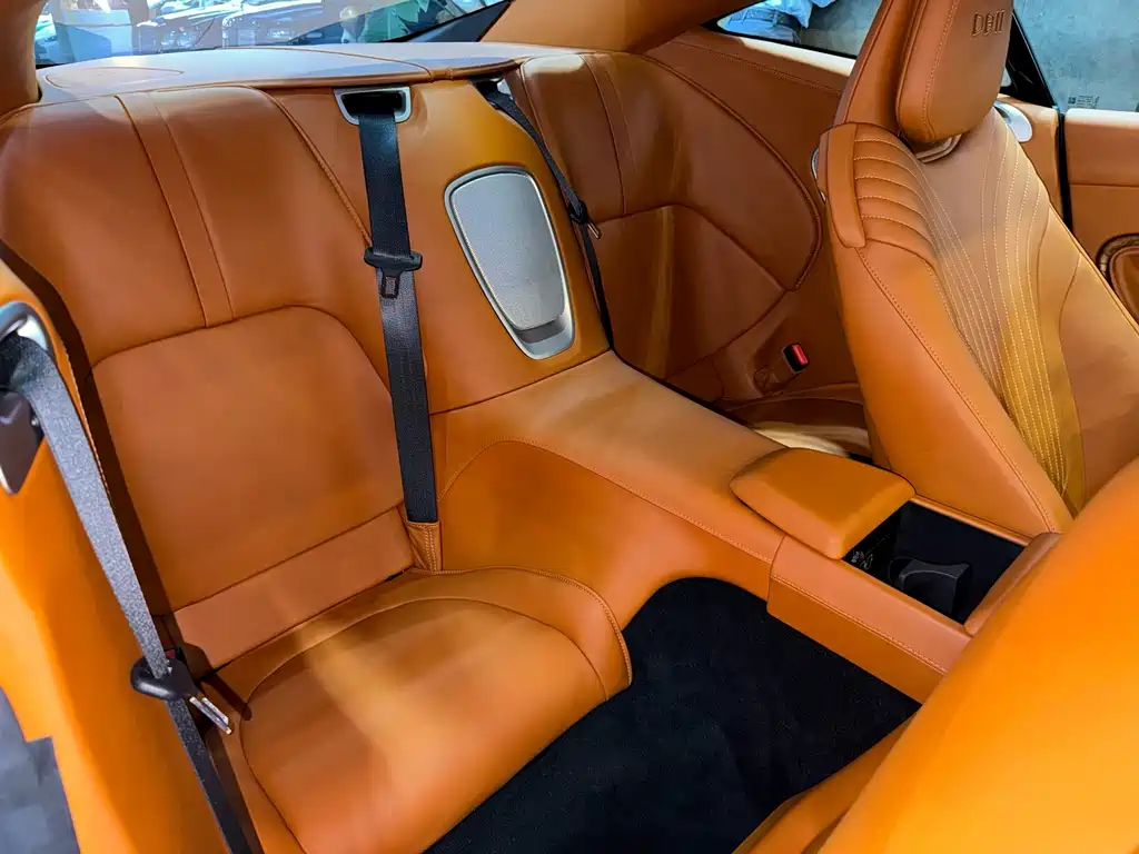 Aston Martin Aston Martin DB11 2019 4.0T V8 Coupe 2018 - thumbnail 20