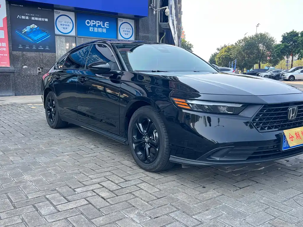 Honda Accord 2024 260TURBO Luxury Edition 2024 - thumbnail 3