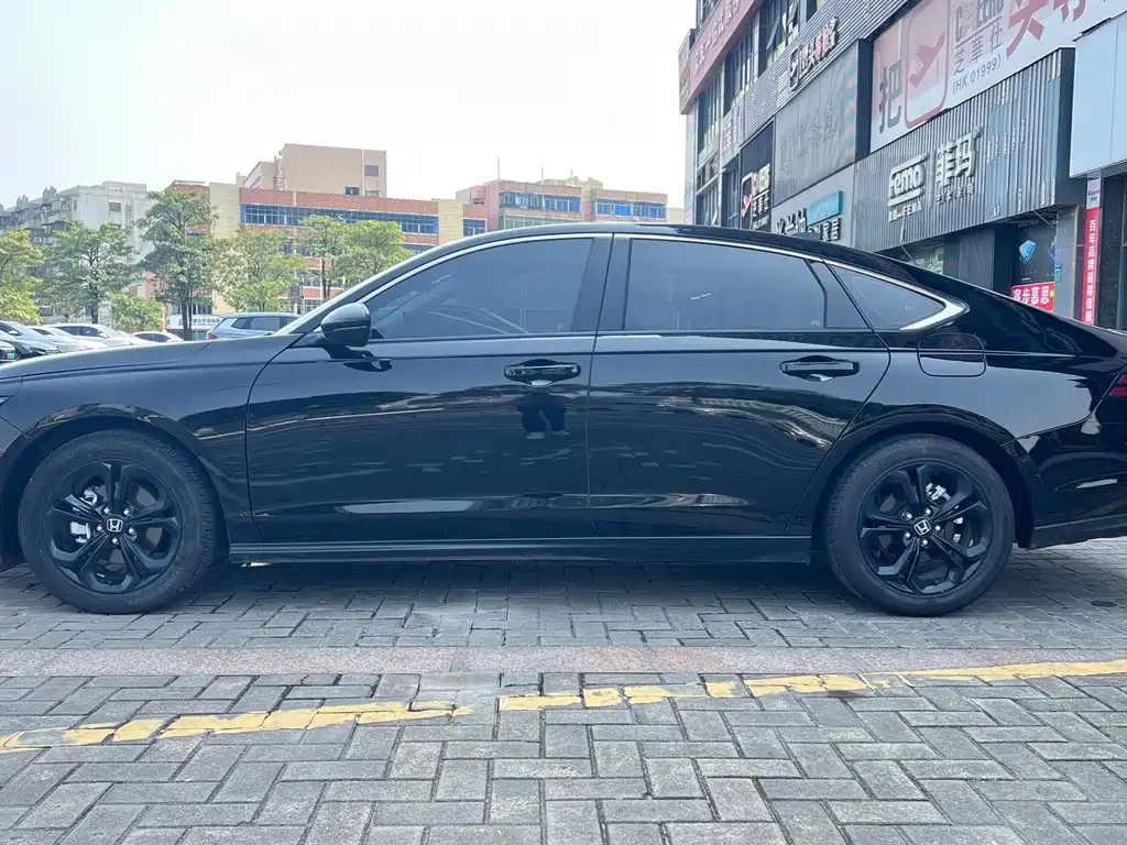 Honda Accord 2024 260TURBO Luxury Edition 2024 - thumbnail 7