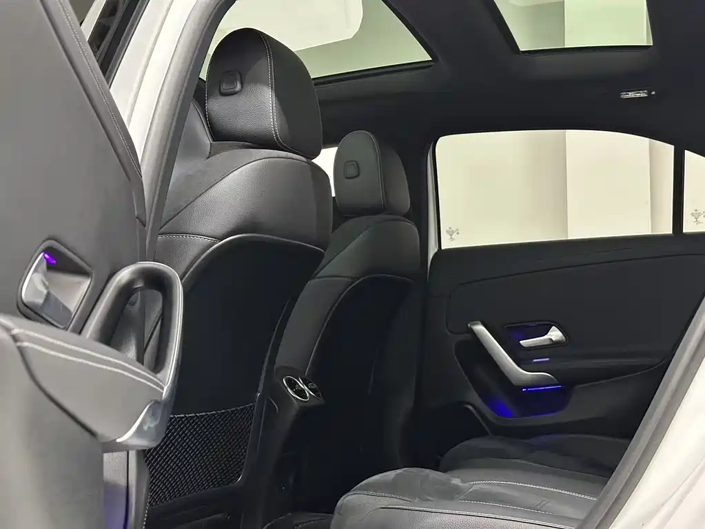 Mercedes-Benz Mercedes-Benz A-Class 2021 A 200 L Sport Sedan Fashion Edition 2021 - thumbnail 10