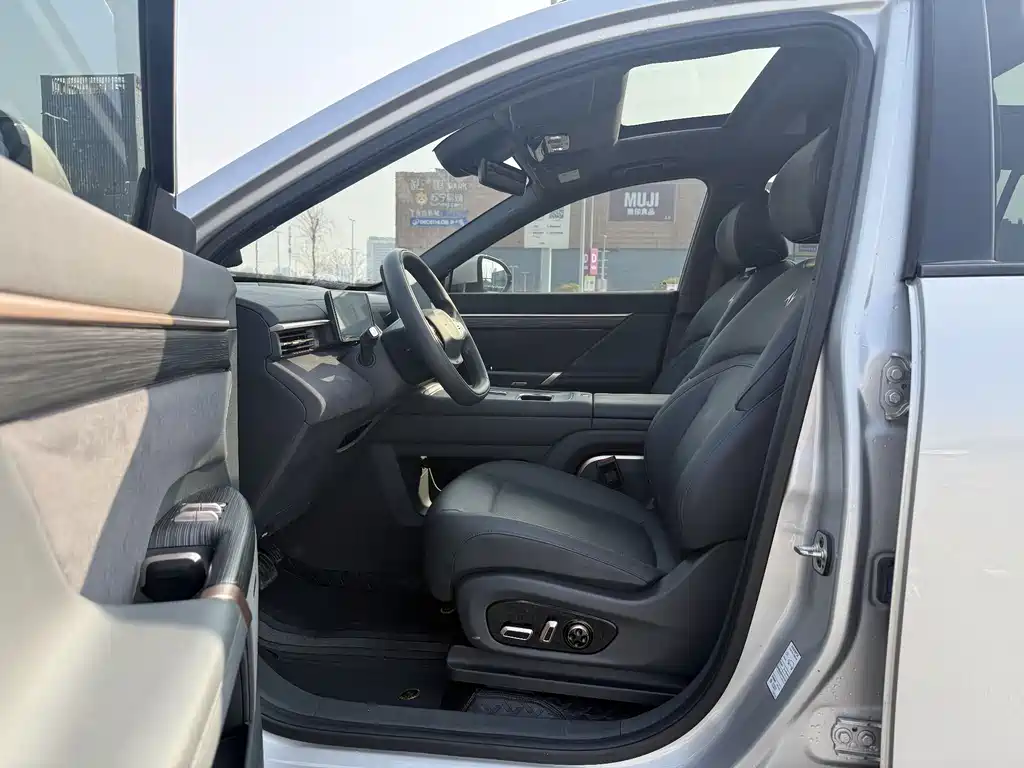 Dongfeng Yipai eπ008 2024 210Max Range Extender 6-seater 2024 - thumbnail 12