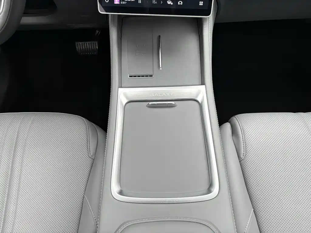 Geely Galaxy Geely Galaxy L7 2025 EM-i 115km Explorer+ Edition 2025 - thumbnail 13