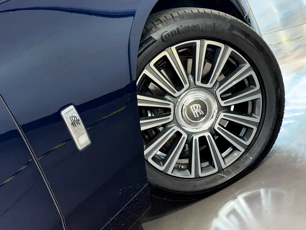 Rolls-Royce Phantom 2018 6.7T Extended Wheelbase Version 2020 - thumbnail 5