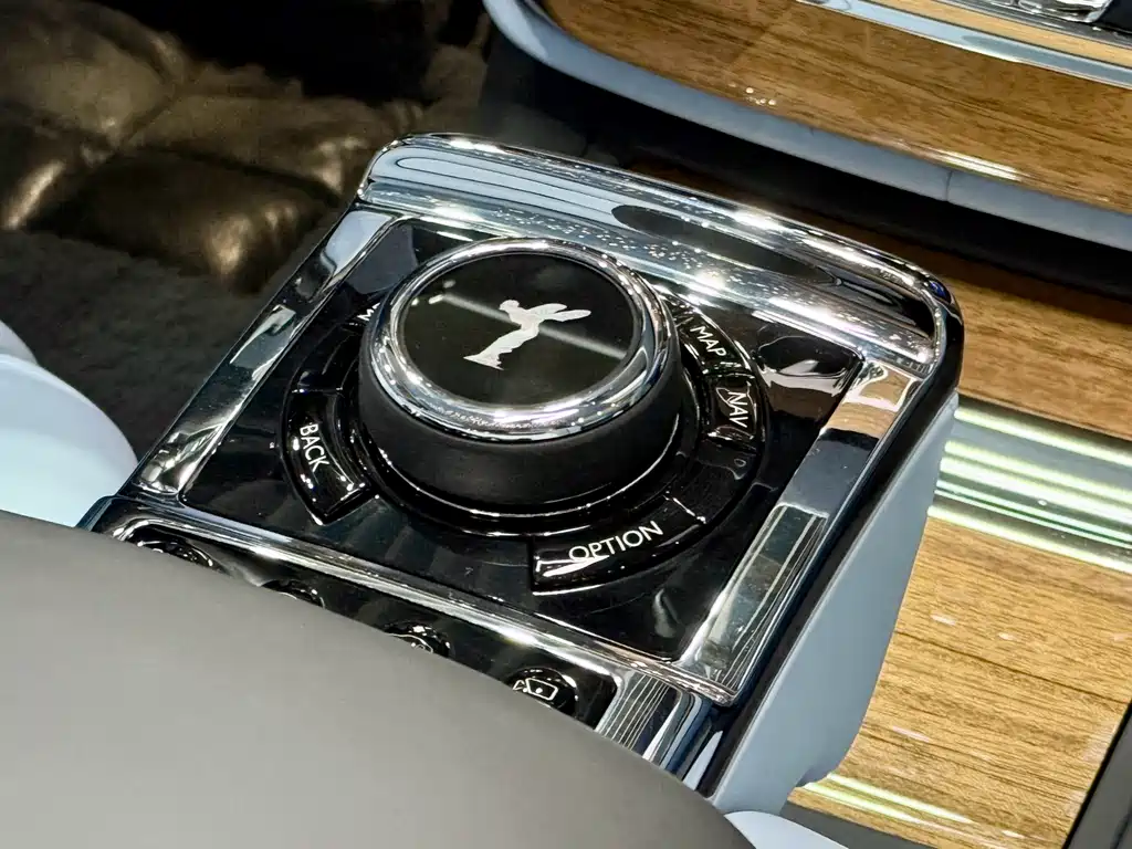 Rolls-Royce Phantom 2018 6.7T Extended Wheelbase Version 2020 - thumbnail 15