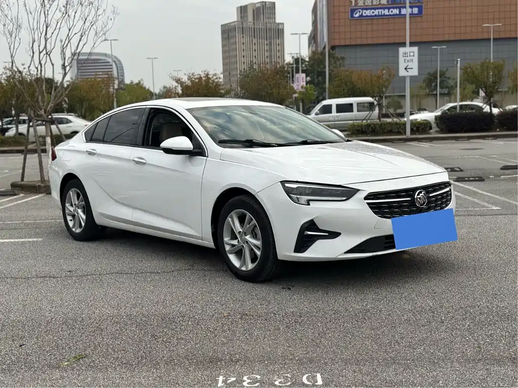 Buick Buick Regal 2021 552T Essence Edition 2021 - thumbnail 3