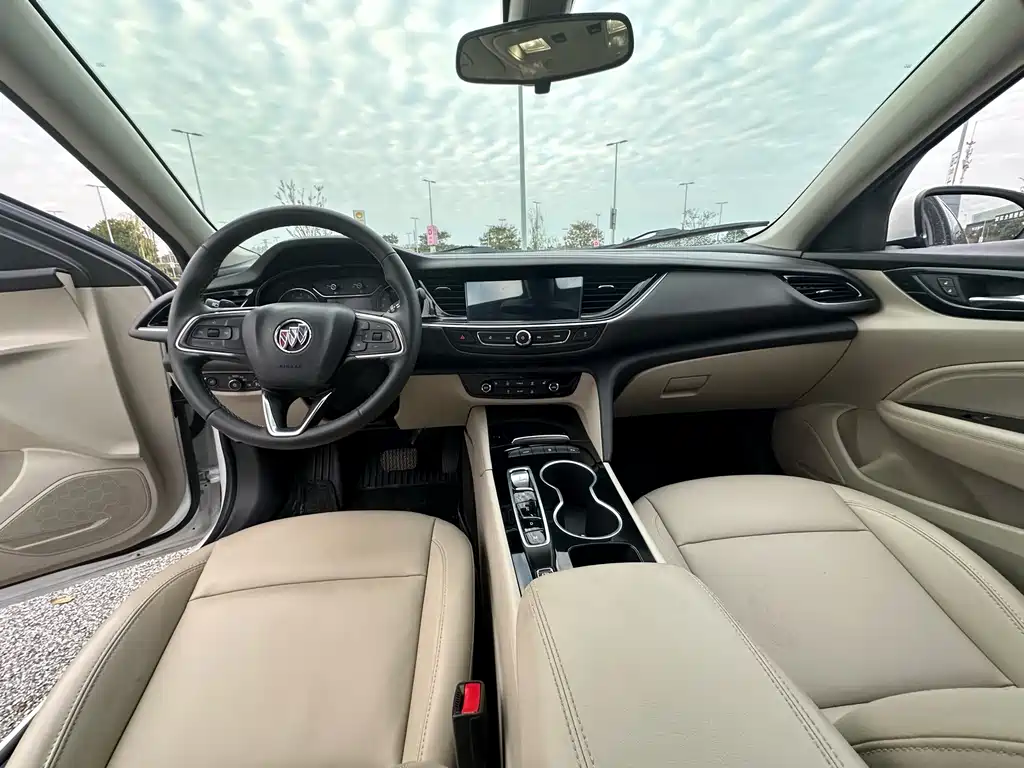 Buick Buick Regal 2021 552T Essence Edition 2021 - thumbnail 4