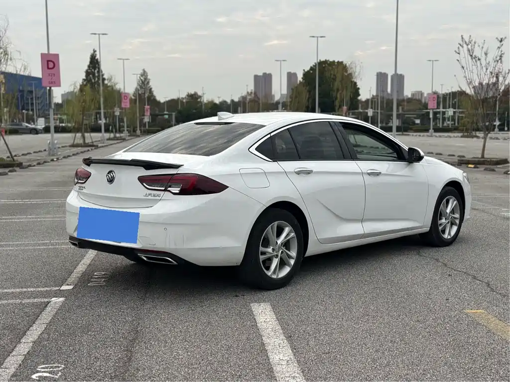 Buick Buick Regal 2021 552T Essence Edition 2021 - thumbnail 8