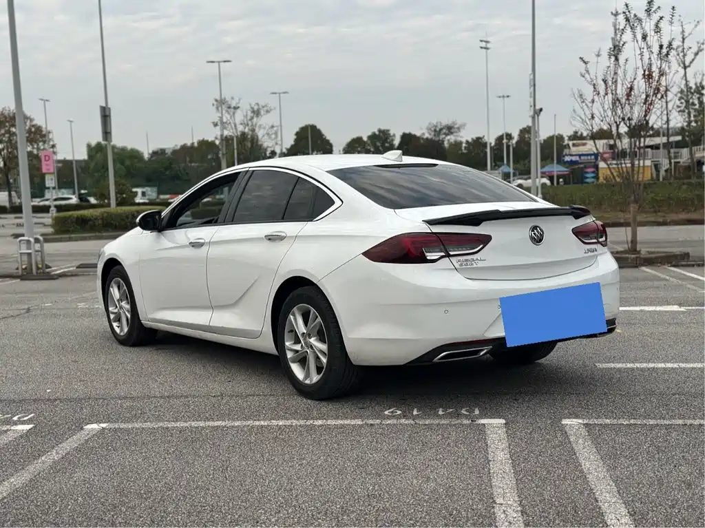 Buick Buick Regal 2021 552T Essence Edition 2021 - thumbnail 10