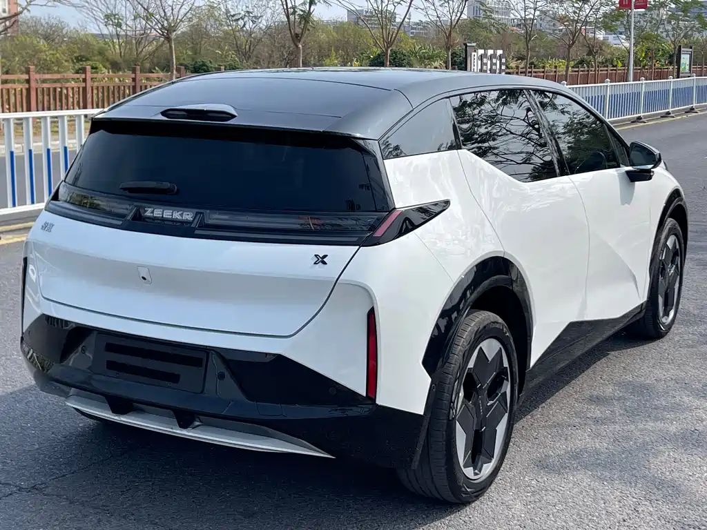 Zeekr Zeekr X 2023 AWD YOU Edition 4-seater 2023 - thumbnail 6