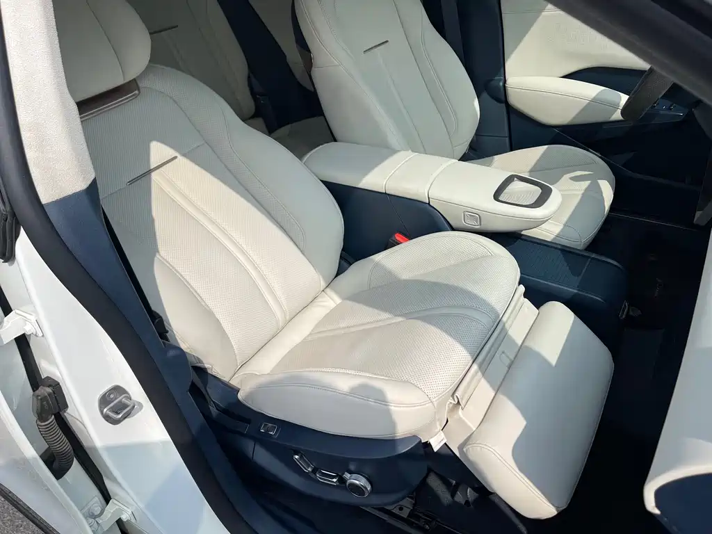 Zeekr Zeekr X 2023 AWD YOU Edition 4-seater 2023 - thumbnail 13