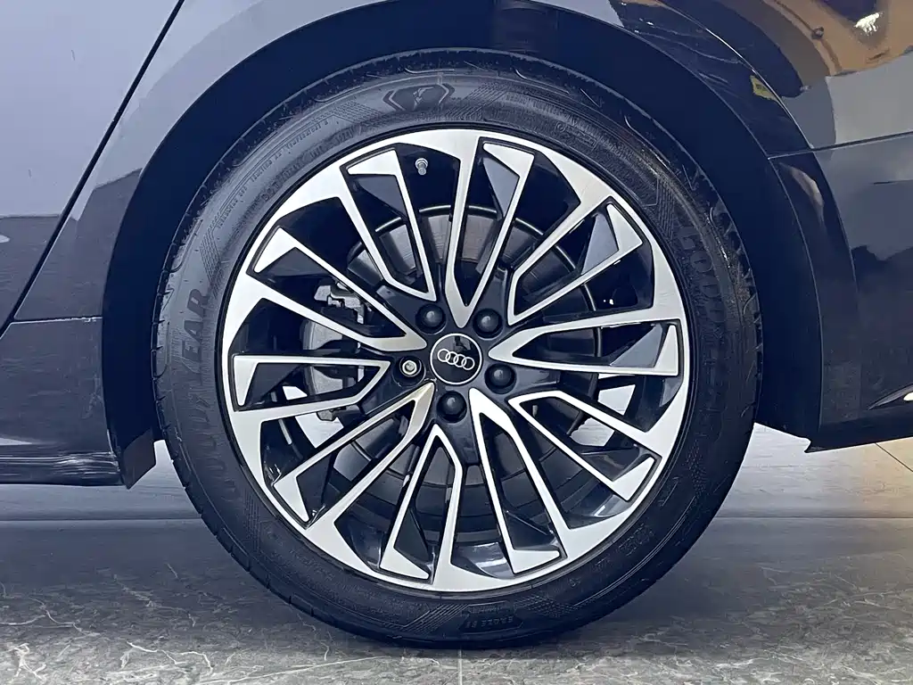 Audi Audi A7L 2024 45 TFSI Luxury Edition 2025 - thumbnail 7