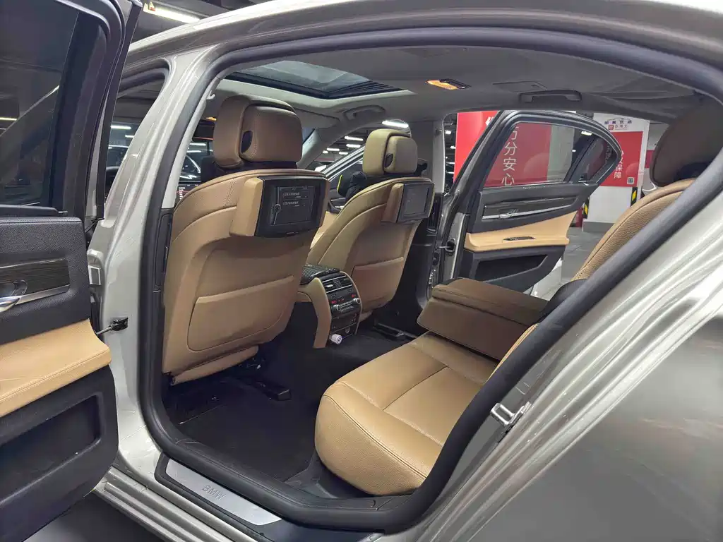 BMW BMW 7 Series 2009 740Li Leading Model 2011 - thumbnail 9