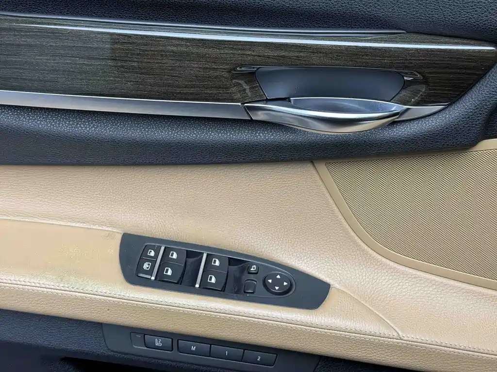BMW BMW 7 Series 2009 740Li Leading Model 2011 - thumbnail 14