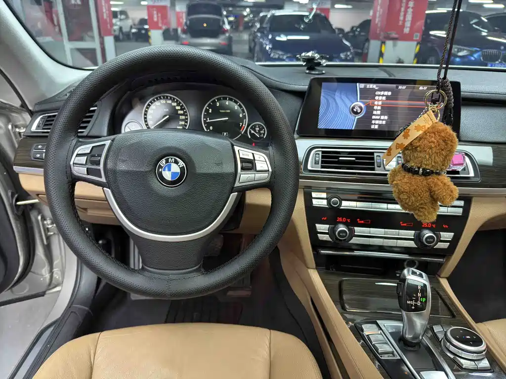 BMW BMW 7 Series 2009 740Li Leading Model 2011 - thumbnail 16