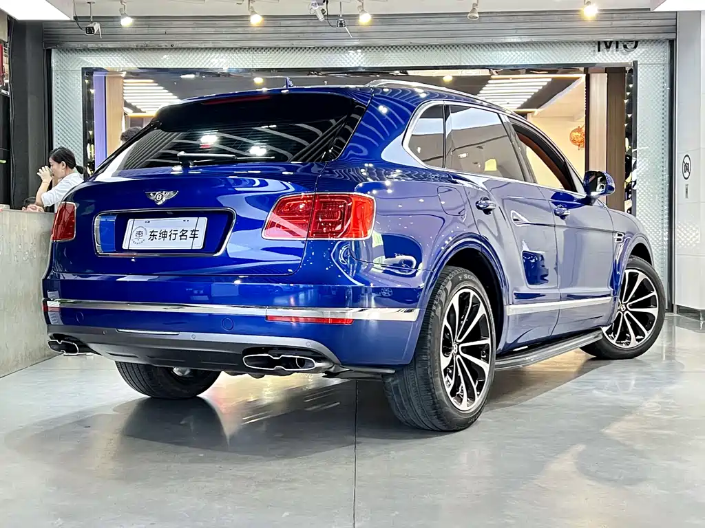 Bentley Bentayga 2018 4.0T V8 2019 - thumbnail 4