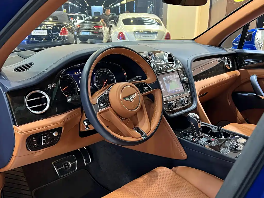 Bentley Bentayga 2018 4.0T V8 2019 - thumbnail 8