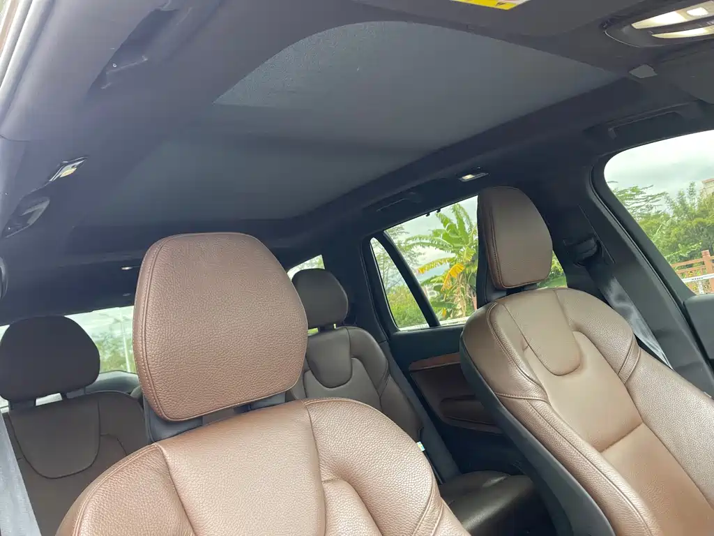 Volvo Volvo XC90 2022 B6 Momentum Luxury 7-seater 2022 - thumbnail 9