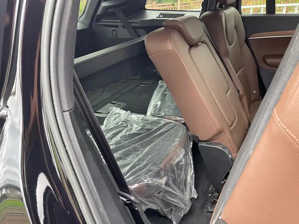 Volvo Volvo XC90 2022 B6 Momentum Luxury 7-seater 2022 - thumbnail 18