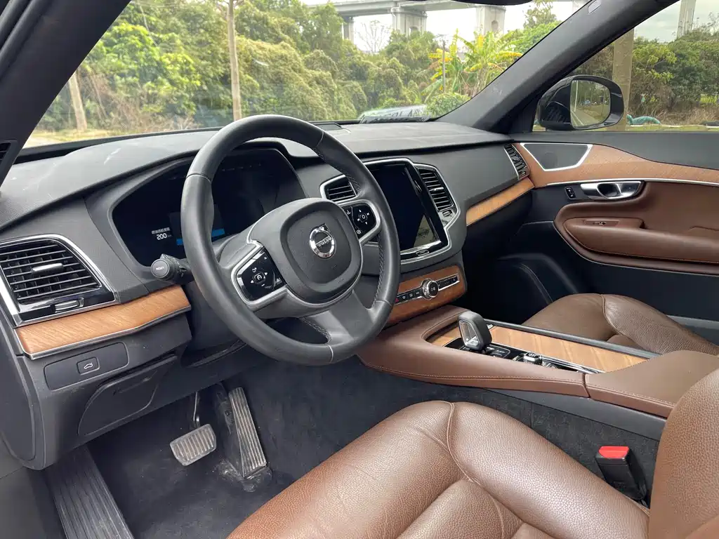Volvo Volvo XC90 2022 B6 Momentum Luxury 7-seater 2022 - thumbnail 20