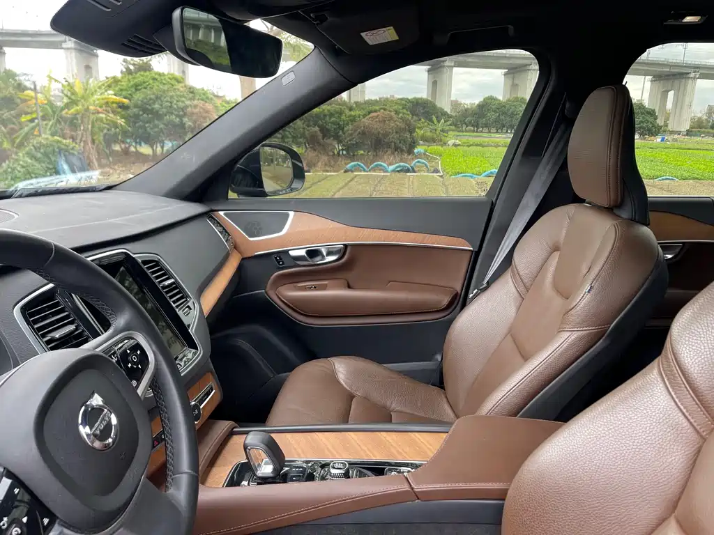 Volvo Volvo XC90 2022 B6 Momentum Luxury 7-seater 2022 - thumbnail 21