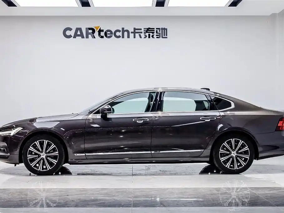 Volvo Volvo S90 2021 B5 Inscription Luxury 2021 - thumbnail 3