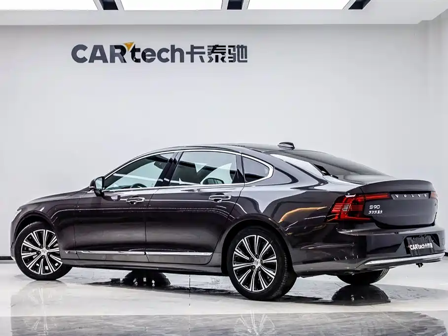 Volvo Volvo S90 2021 B5 Inscription Luxury 2021 - thumbnail 4