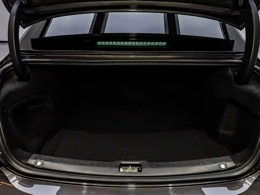 Volvo Volvo S90 2021 B5 Inscription Luxury 2021 - thumbnail 6