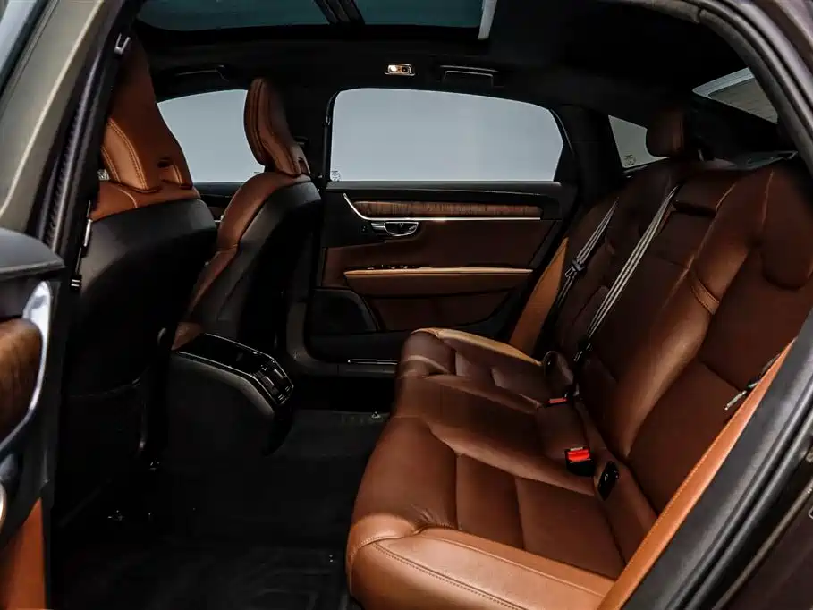 Volvo Volvo S90 2021 B5 Inscription Luxury 2021 - thumbnail 9