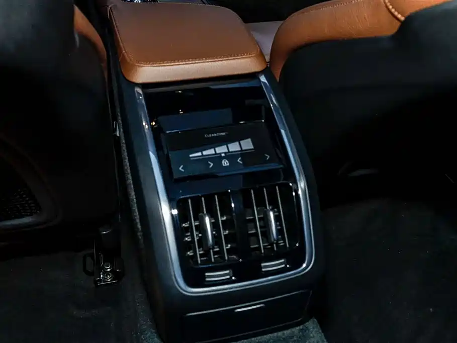 Volvo Volvo S90 2021 B5 Inscription Luxury 2021 - thumbnail 23