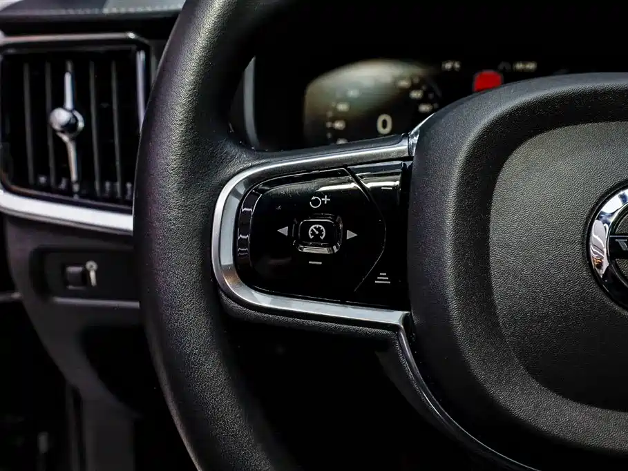 Volvo Volvo S90 2021 B5 Inscription Luxury 2021 - thumbnail 27