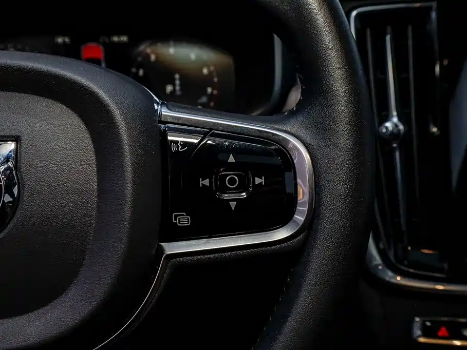Volvo Volvo S90 2021 B5 Inscription Luxury 2021 - thumbnail 28