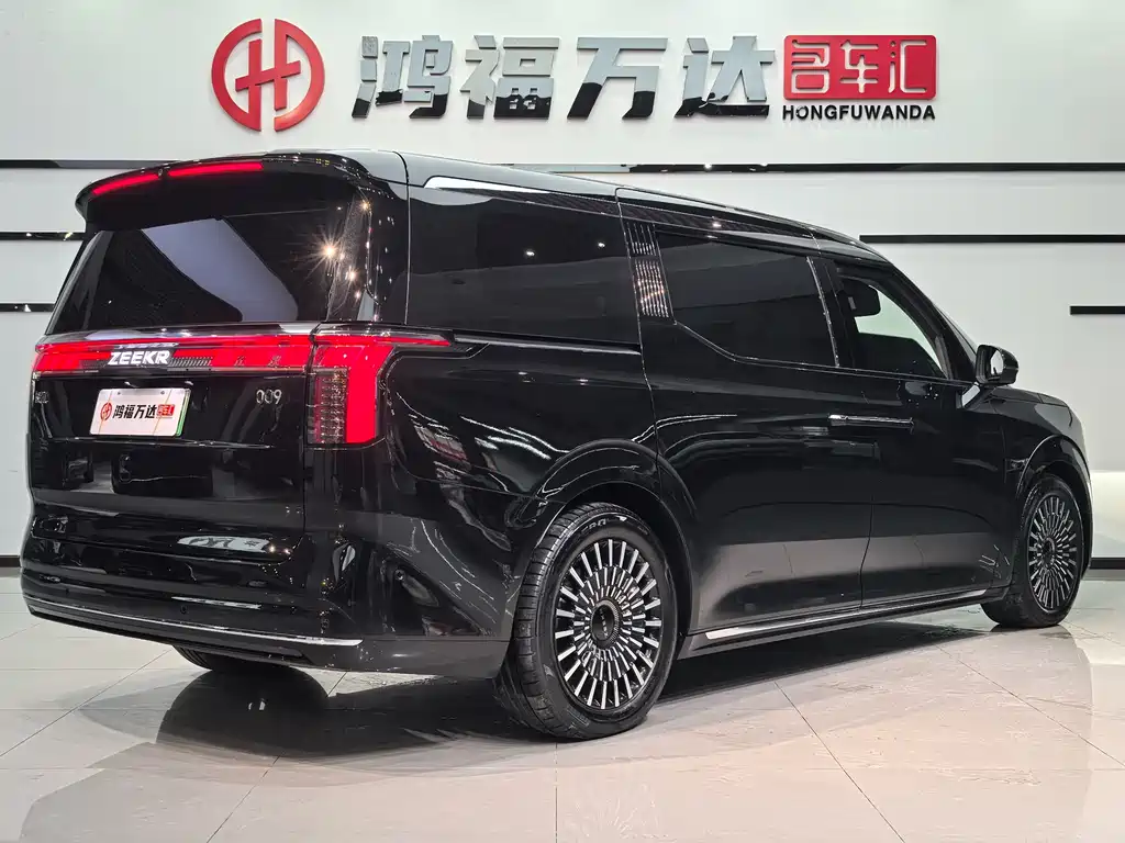 Zeekr Zeekr 009 2024 Six-Seat Executive Edition AWD 108kWh 2024 - thumbnail 4