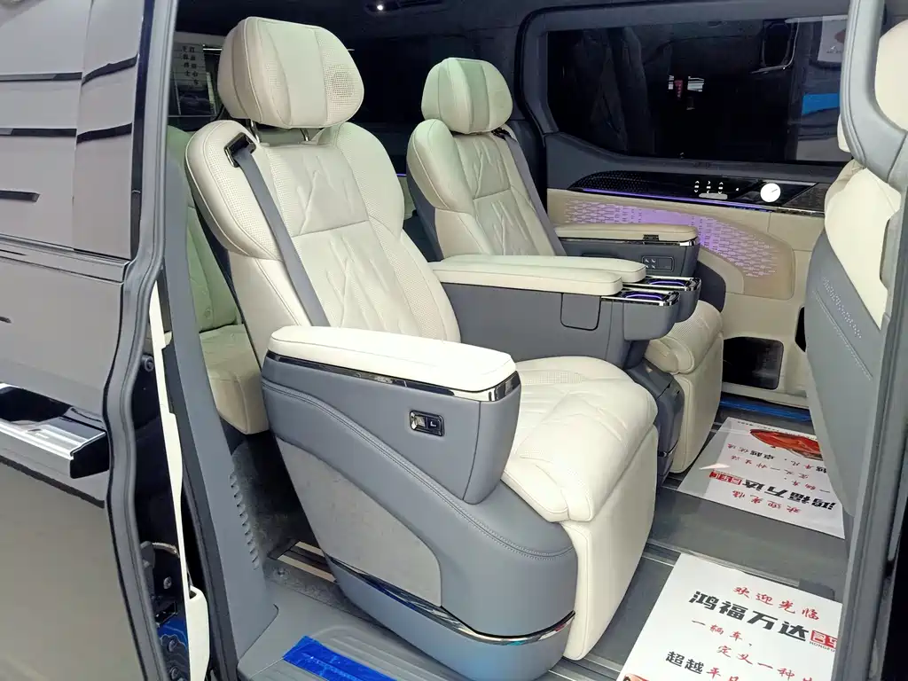 Zeekr Zeekr 009 2024 Six-Seat Executive Edition AWD 108kWh 2024 - thumbnail 27