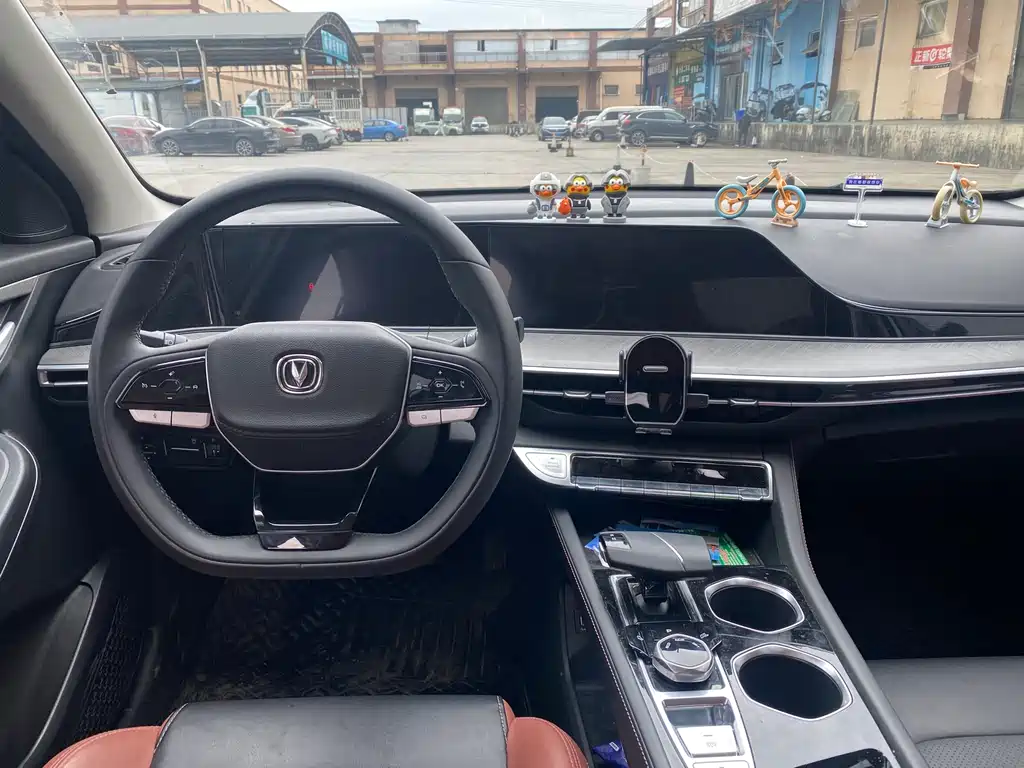 Changan YiDong 2022 PLUS Blue Whale NE 1.4T GDI DCT Premium Edition 2023 - thumbnail 6
