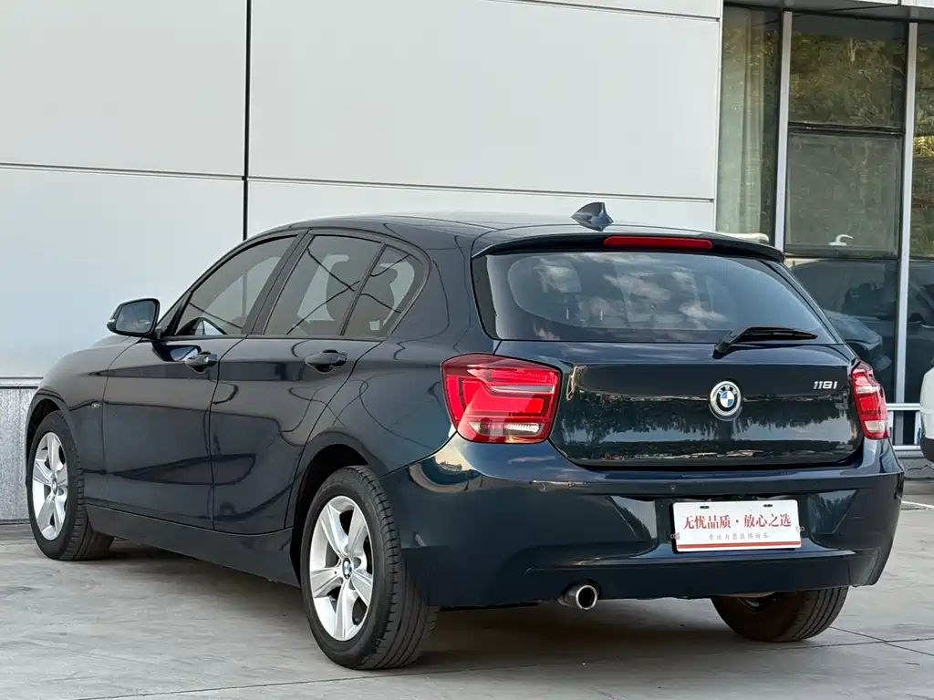 BMW BMW 1 Series (Imported) 2012 Model 118i Sport Edition 2012 - thumbnail 6