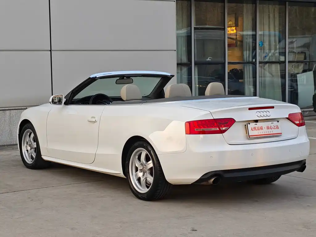 Audi Audi A5 2010 2.0TFSI Cabriolet 2010 - thumbnail 4