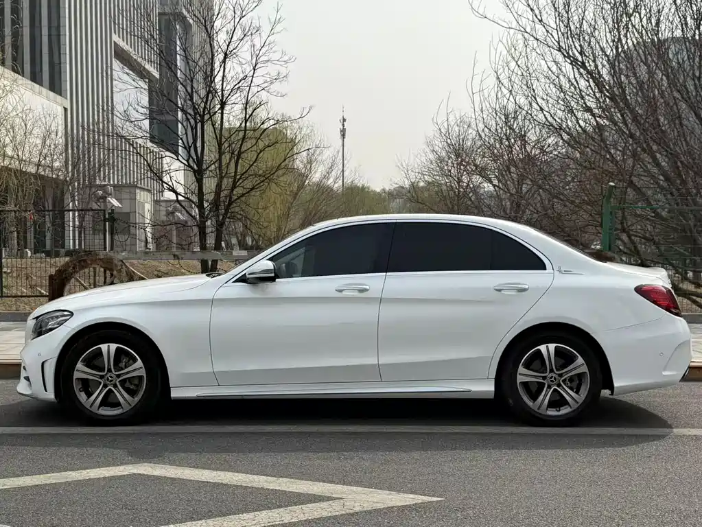 Mercedes-Benz Mercedes-Benz C-Class 2021 C 260 L Sport Edition 2021 - thumbnail 3