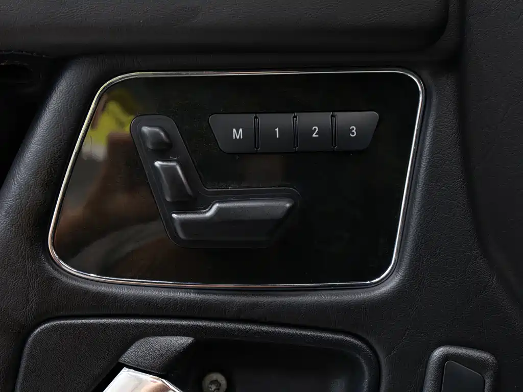 Mercedes-Benz Mercedes-Benz G-Class 2013 G 350 d 2017 - thumbnail 23