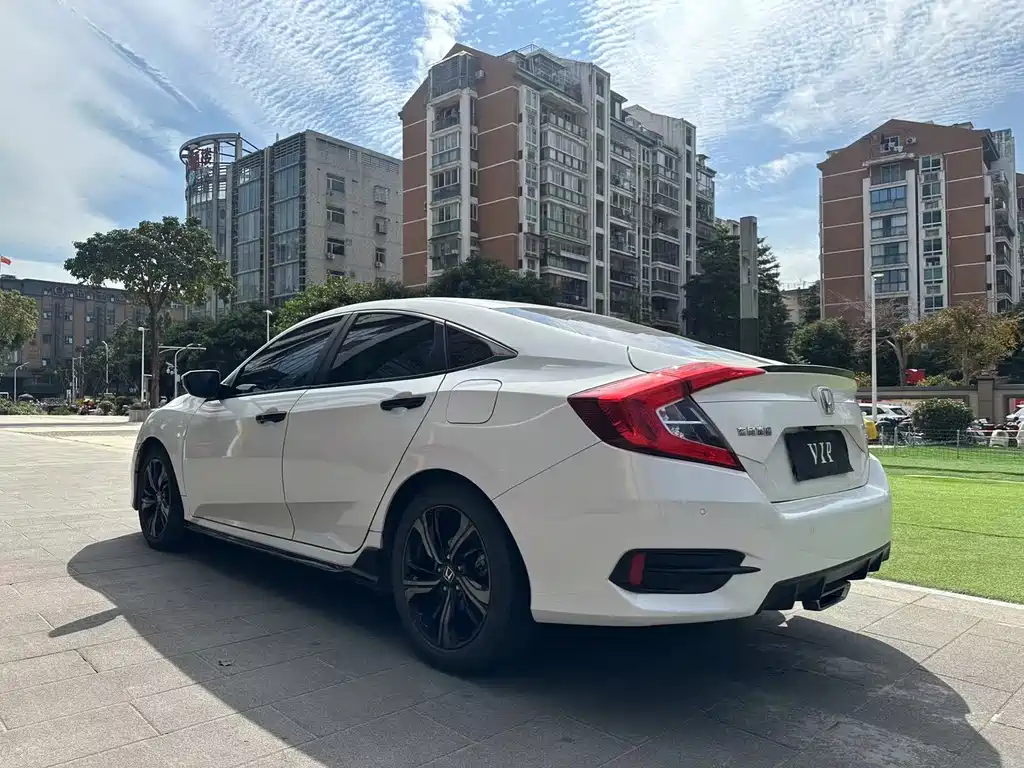 Honda Honda Civic 2019 220TURBO CVT Sport Edition China V 2020 - thumbnail 7
