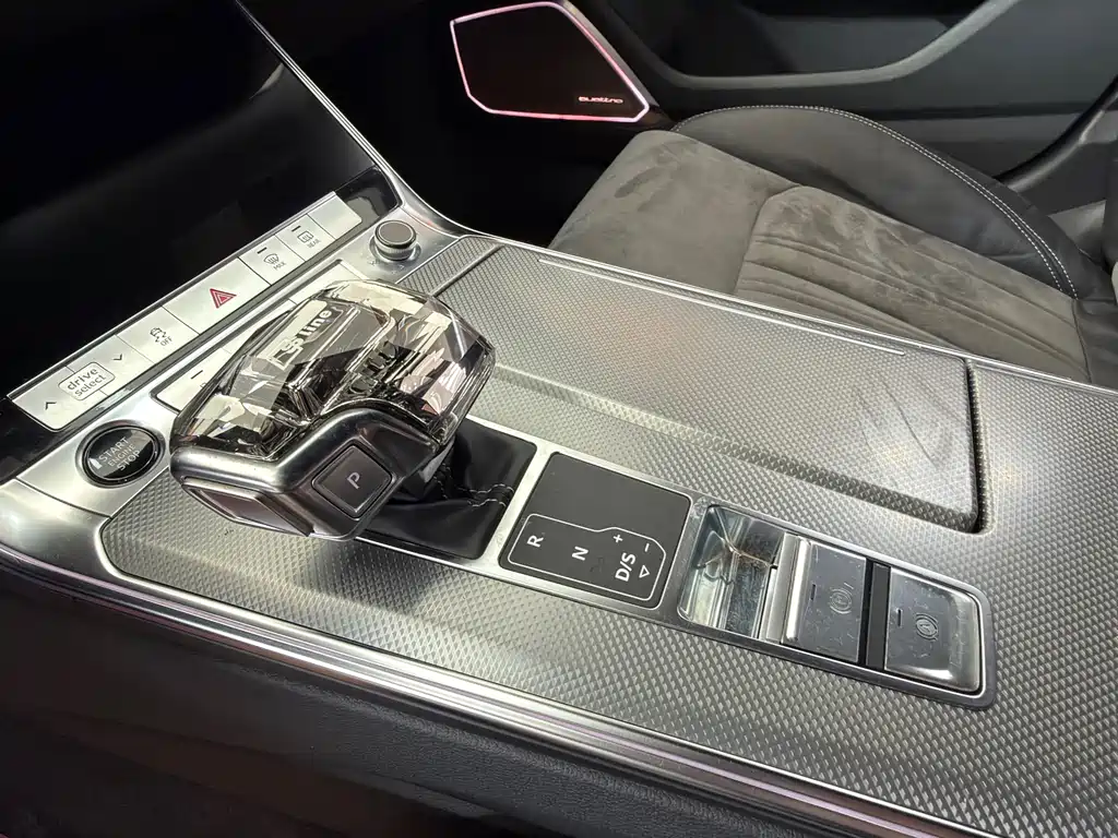 Audi Audi A6L 2021 40 TFSI Luxury Dynamic Edition 2021 - thumbnail 13