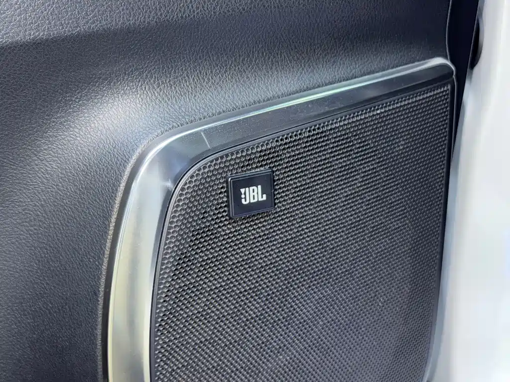Toyota Alphard 2021 Model Hybrid 2.5L Executive Version 2022 - thumbnail 14