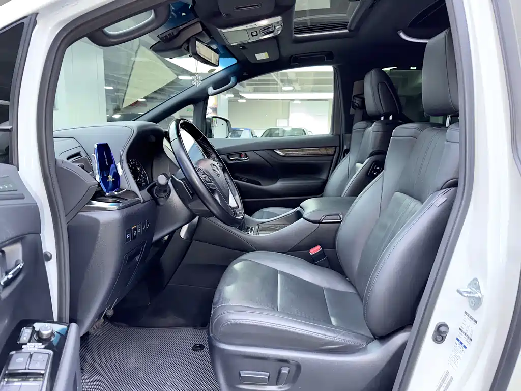 Toyota Alphard 2021 Model Hybrid 2.5L Executive Version 2022 - thumbnail 15