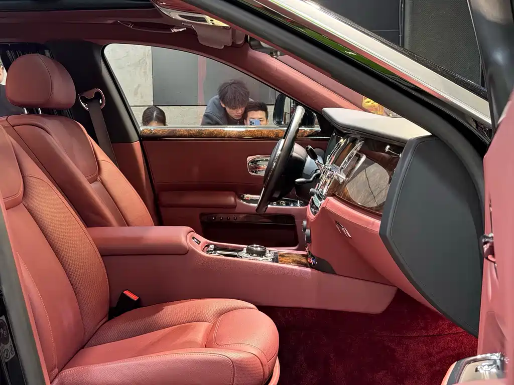 Rolls-Royce Ghost 2015 Series II Extended Wheelbase 2015 - thumbnail 25