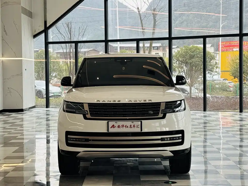 Land Rover Range Rover 2023 3.0 L6 360PS Autobiography 2022 - thumbnail 2