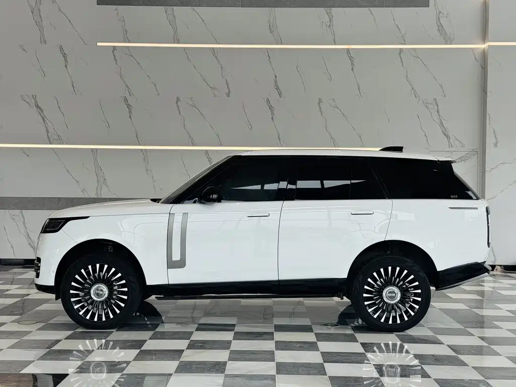 Land Rover Range Rover 2023 3.0 L6 360PS Autobiography 2022 - thumbnail 3