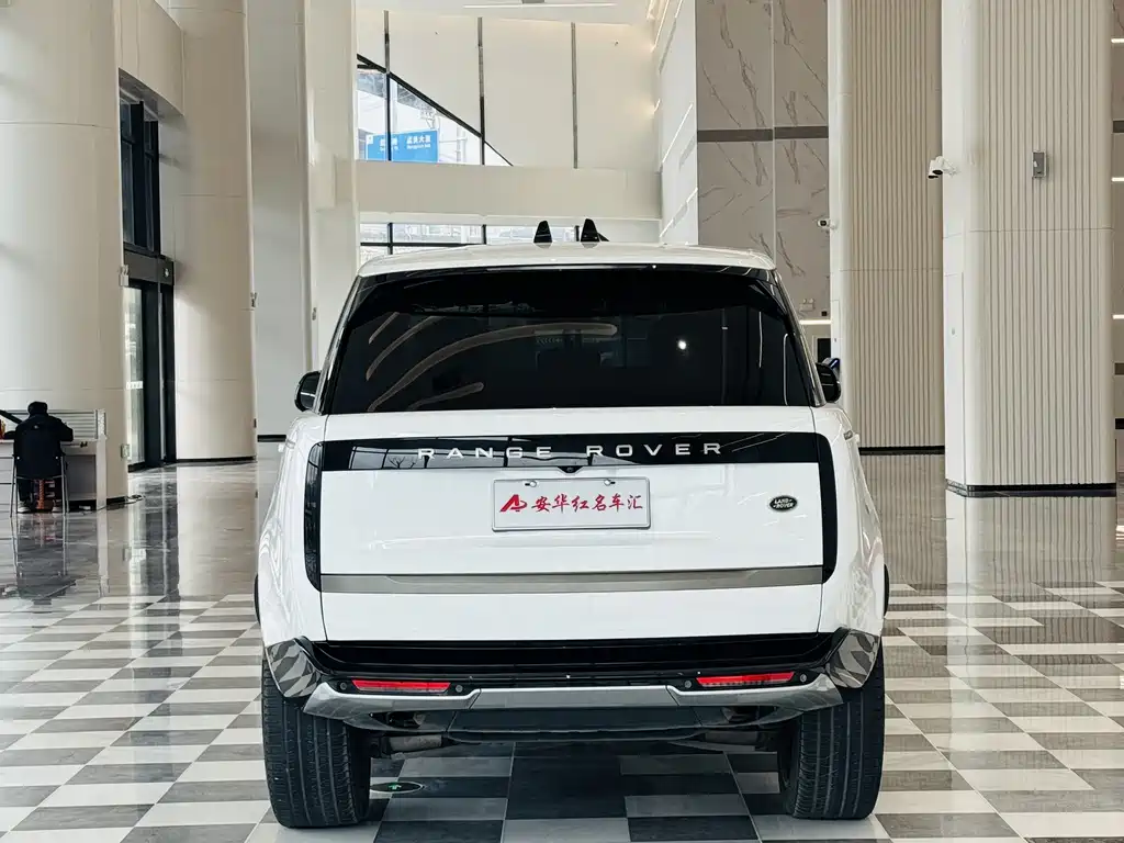 Land Rover Range Rover 2023 3.0 L6 360PS Autobiography 2022 - thumbnail 5