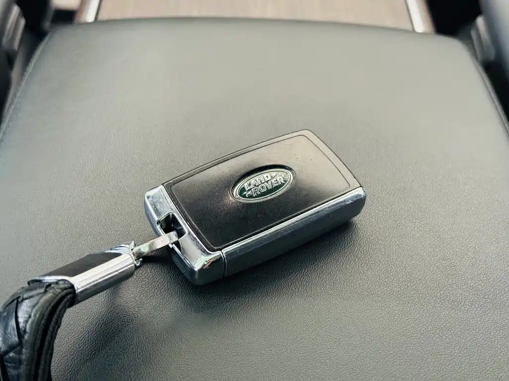Land Rover Range Rover 2023 3.0 L6 360PS Autobiography 2022 - thumbnail 22