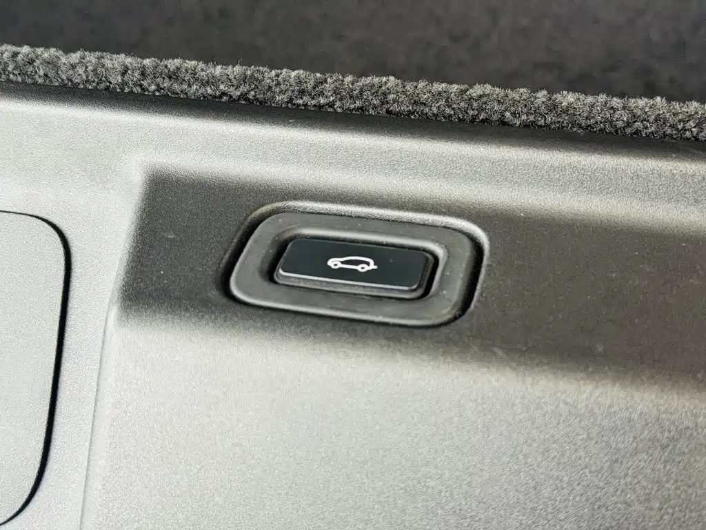Land Rover Range Rover 2023 3.0 L6 360PS Autobiography 2022 - thumbnail 27